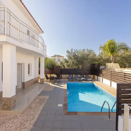 Papantonia 21 Villa *